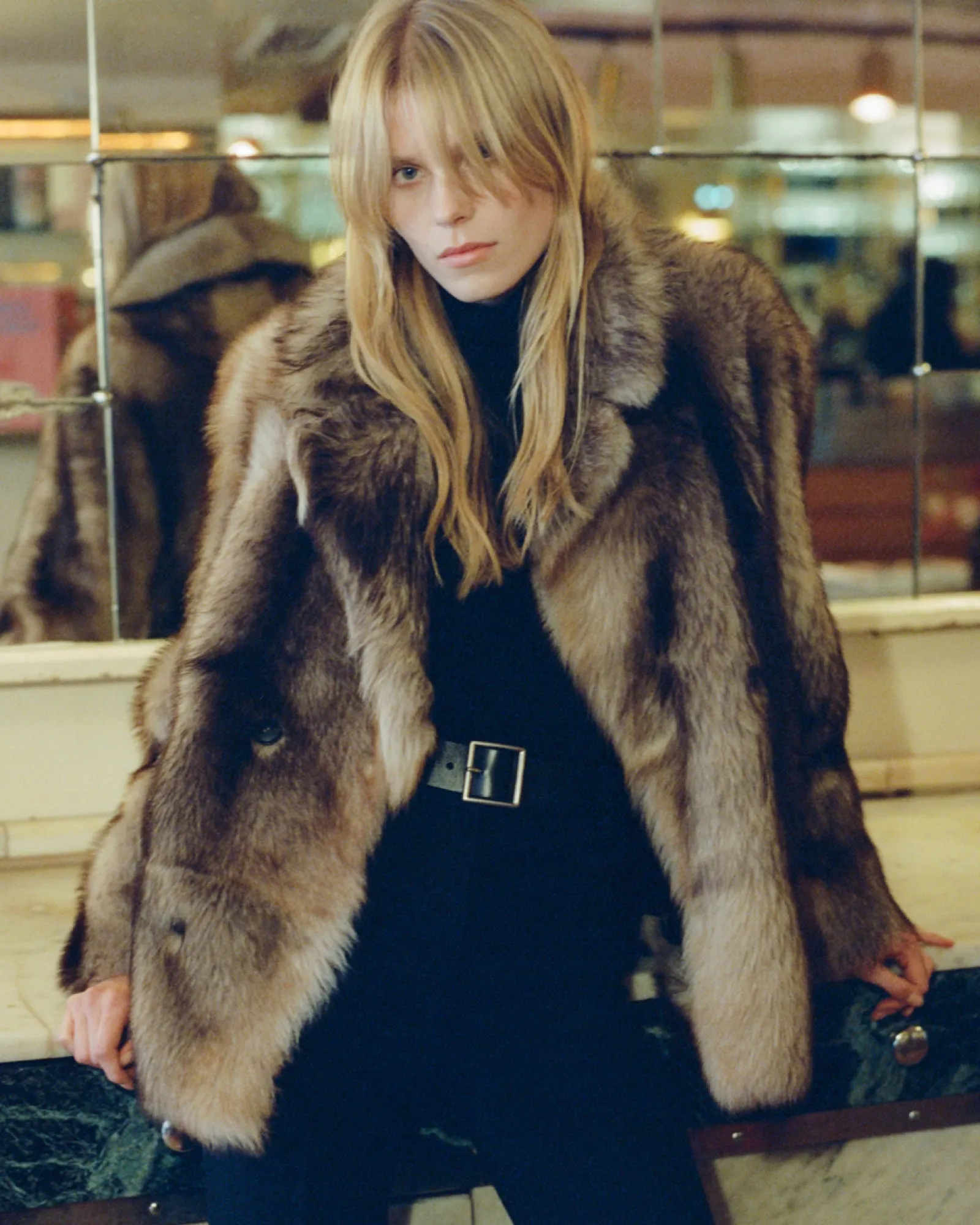 LYNETTE CASHMERE TURTLENECK