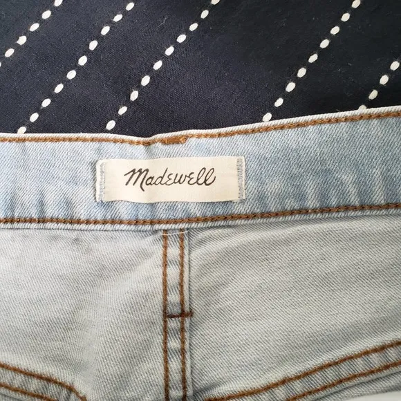 Madewell| High Rise Denim Mid Length Shorts Jean Denim 28