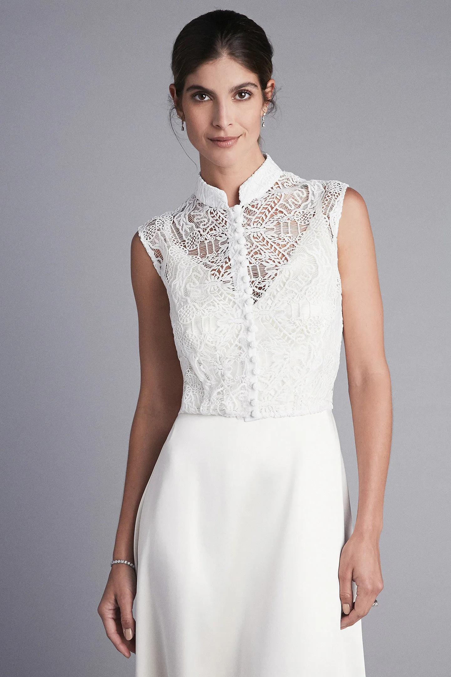 Mandarin Collar Sleeveless Shirt