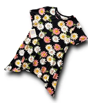 Melissa - Black White Pink Jumbo Daisies