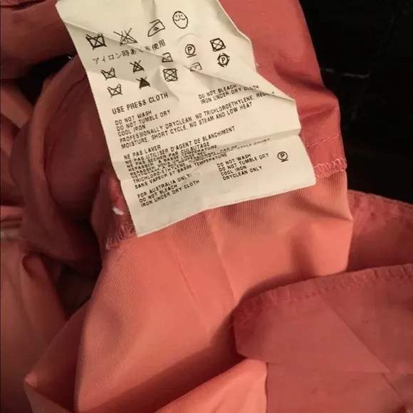 MIU MIU SHORTS SZ 4/6 US​​