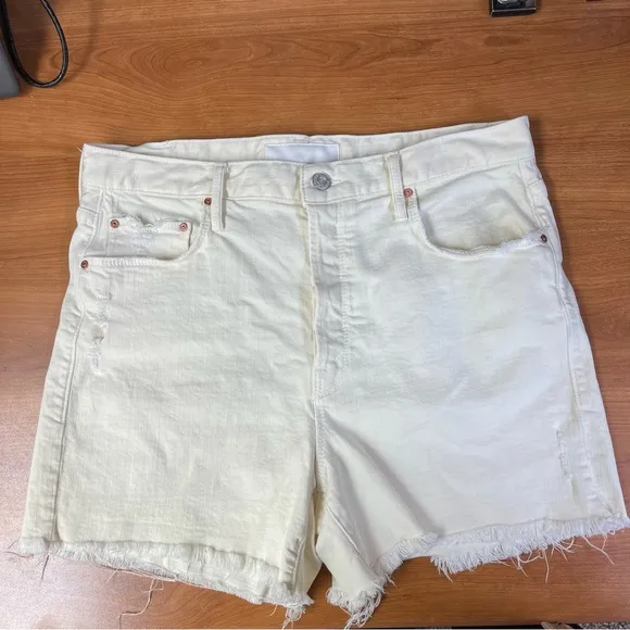 MOTHER The Improper Denim Short Fray in Lemonade