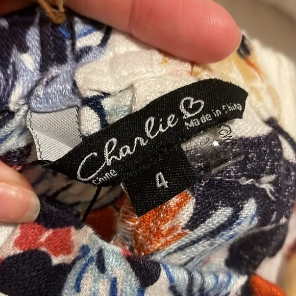 New Boutique Charlie B Navy Orange Floral Linen Dobby Paperbag Tie Waist Shorts
