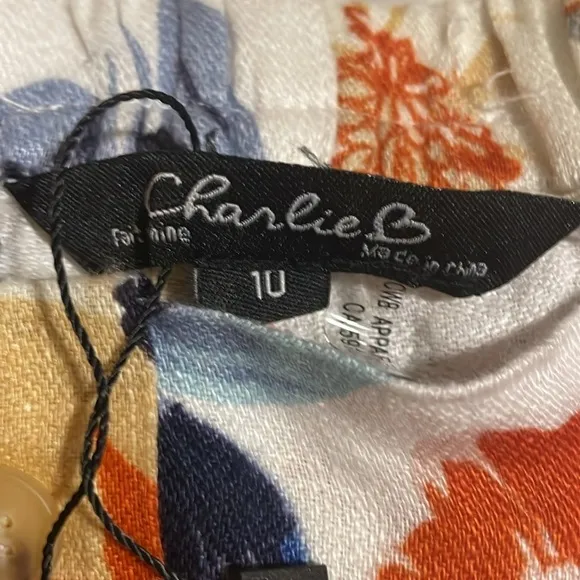 New Boutique Charlie B Navy Orange Floral Linen Dobby Paperbag Tie Waist Shorts
