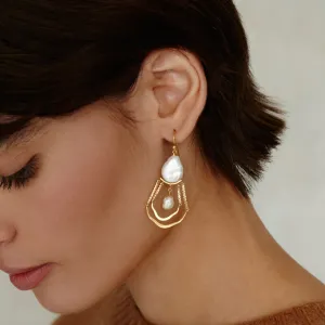 Nia Chandelier Earrings