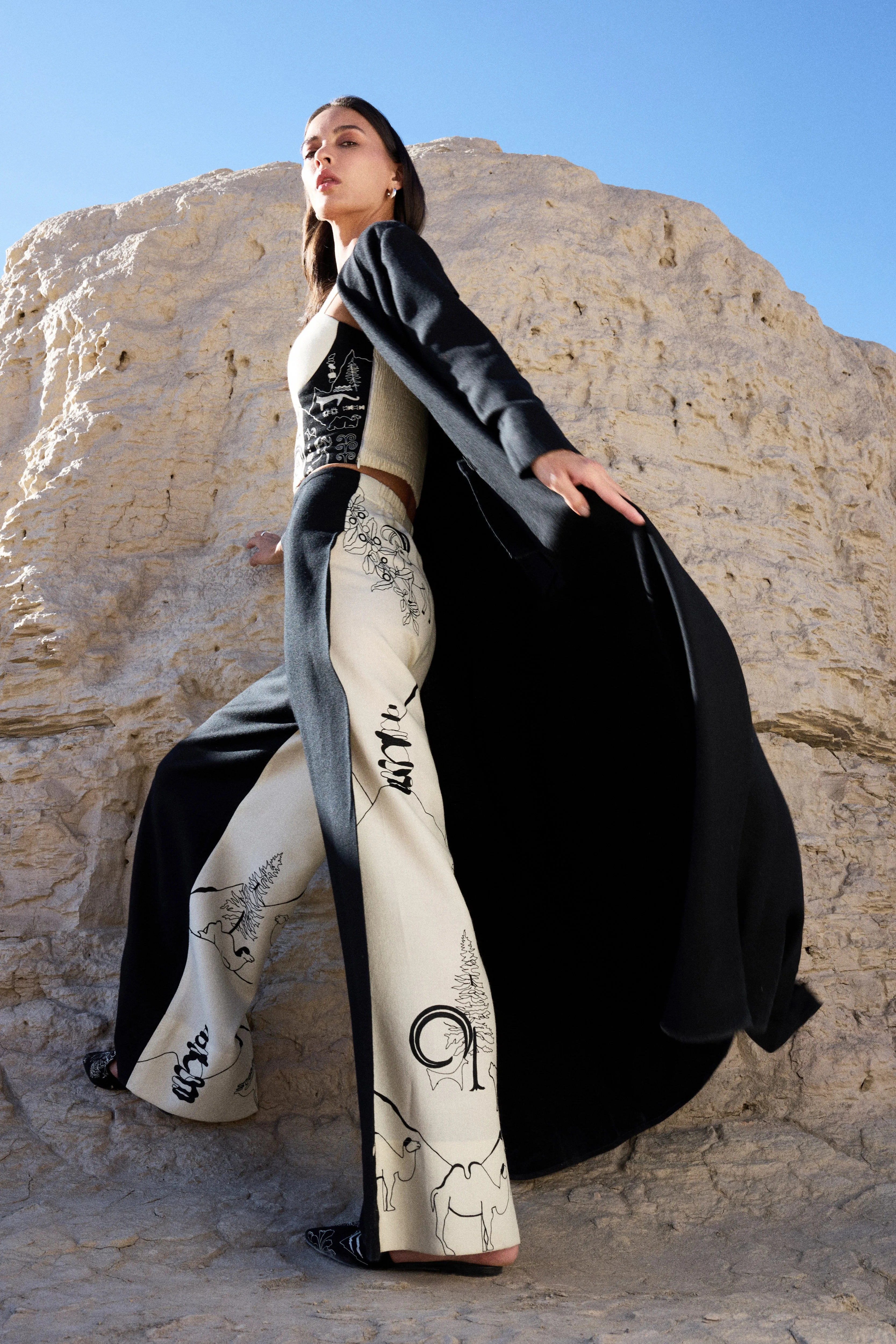 Nubra Woollen Pants (Ivory & Black)