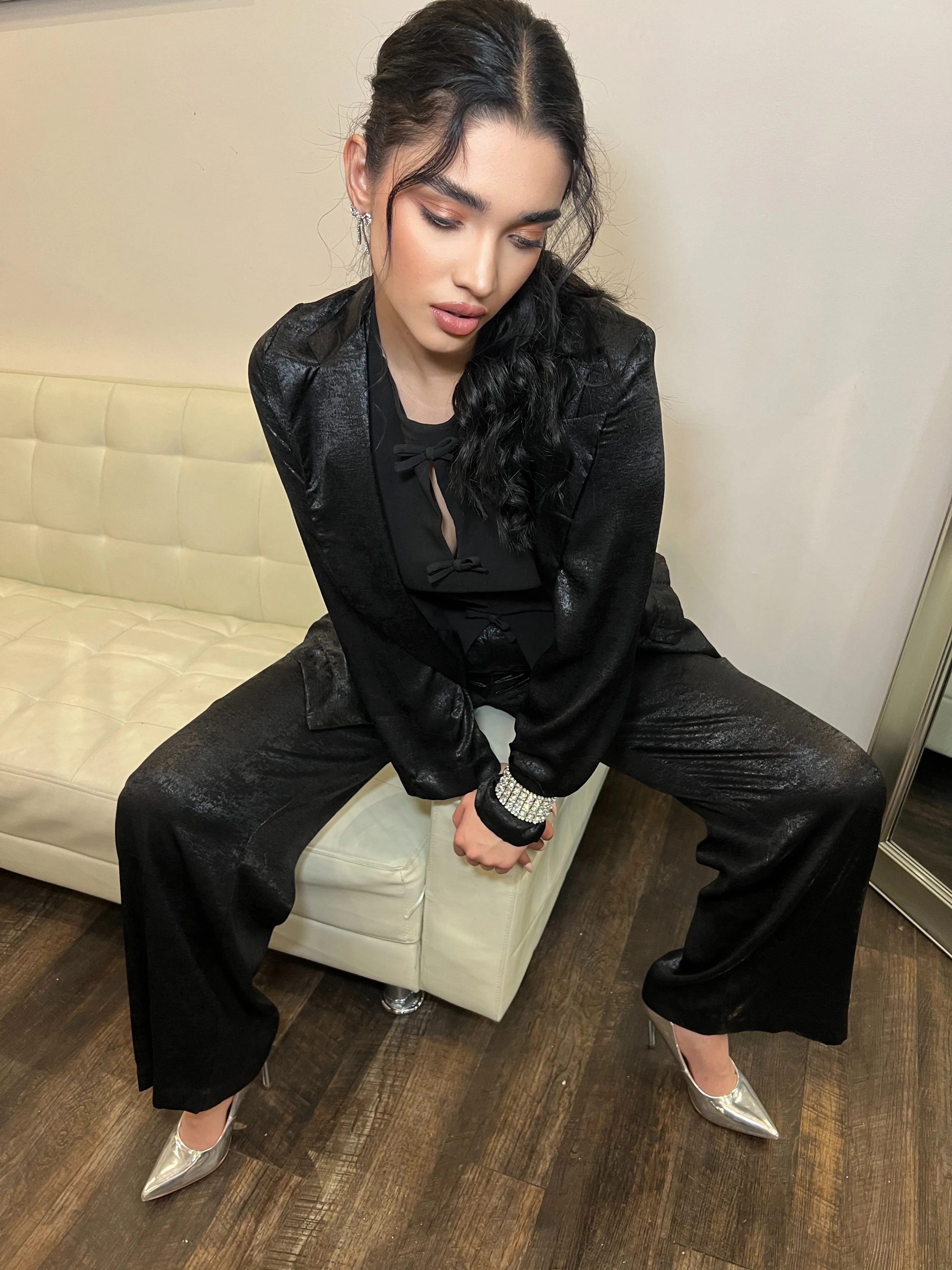Nvme Regina Metallic Pants - Black