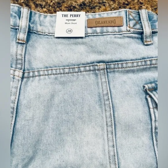 NWT Blank NYC The Perry Mom Cargo Shorts