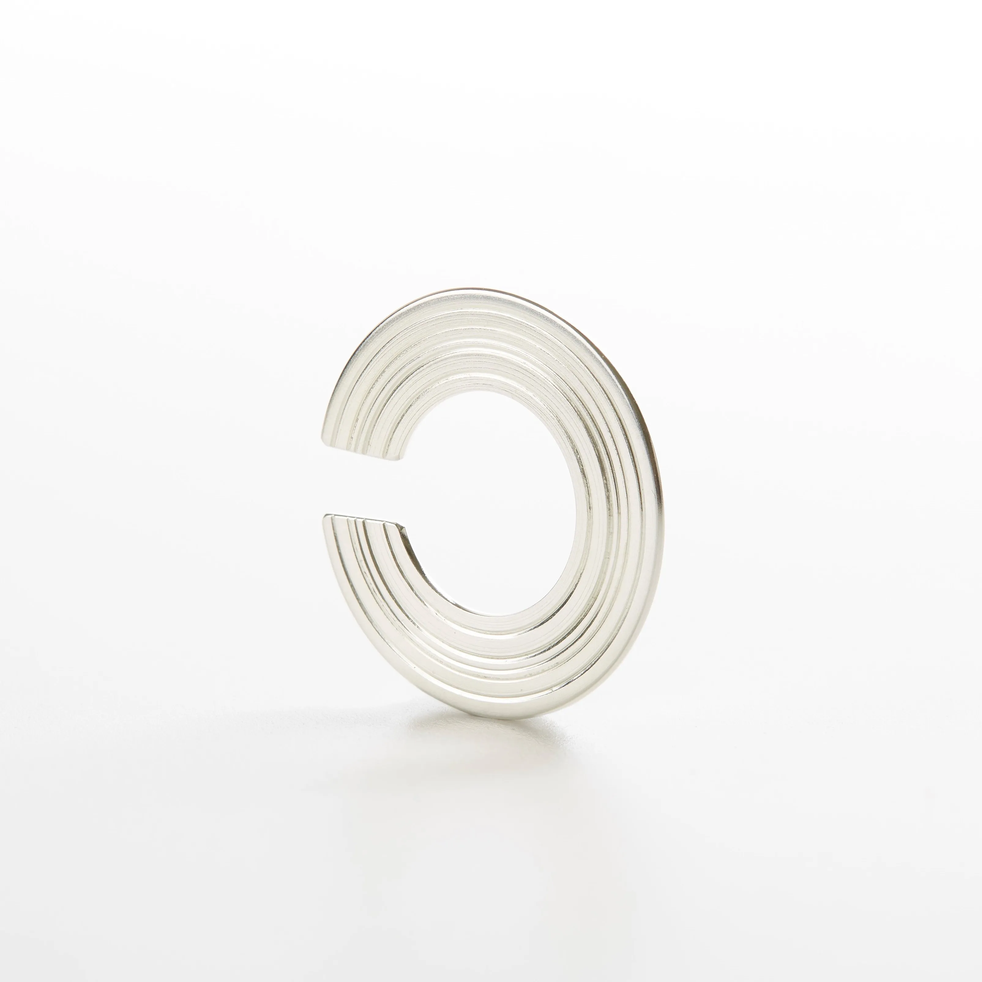 ORBIT  ear lobe cuff