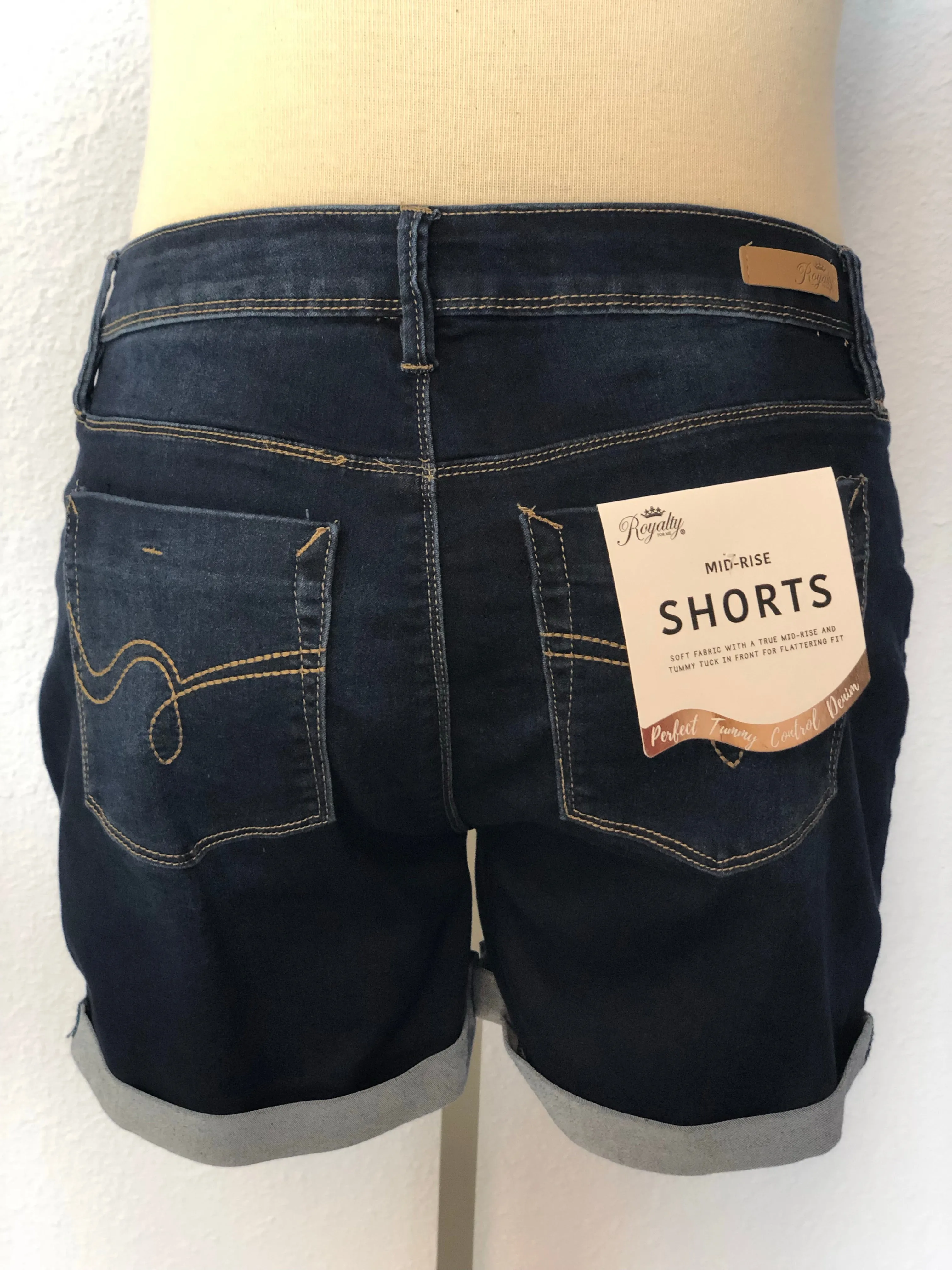 PLUS MID-RISE CUFFED SHORTS