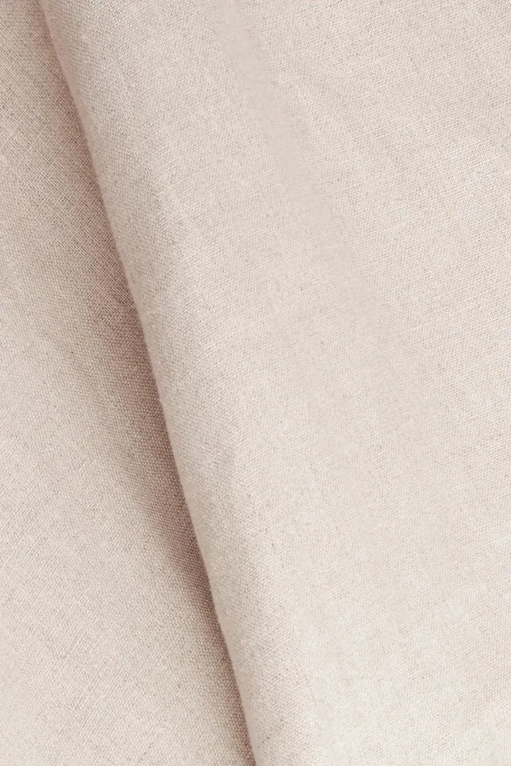 Relaxed Linen Shorts in Oatmeal