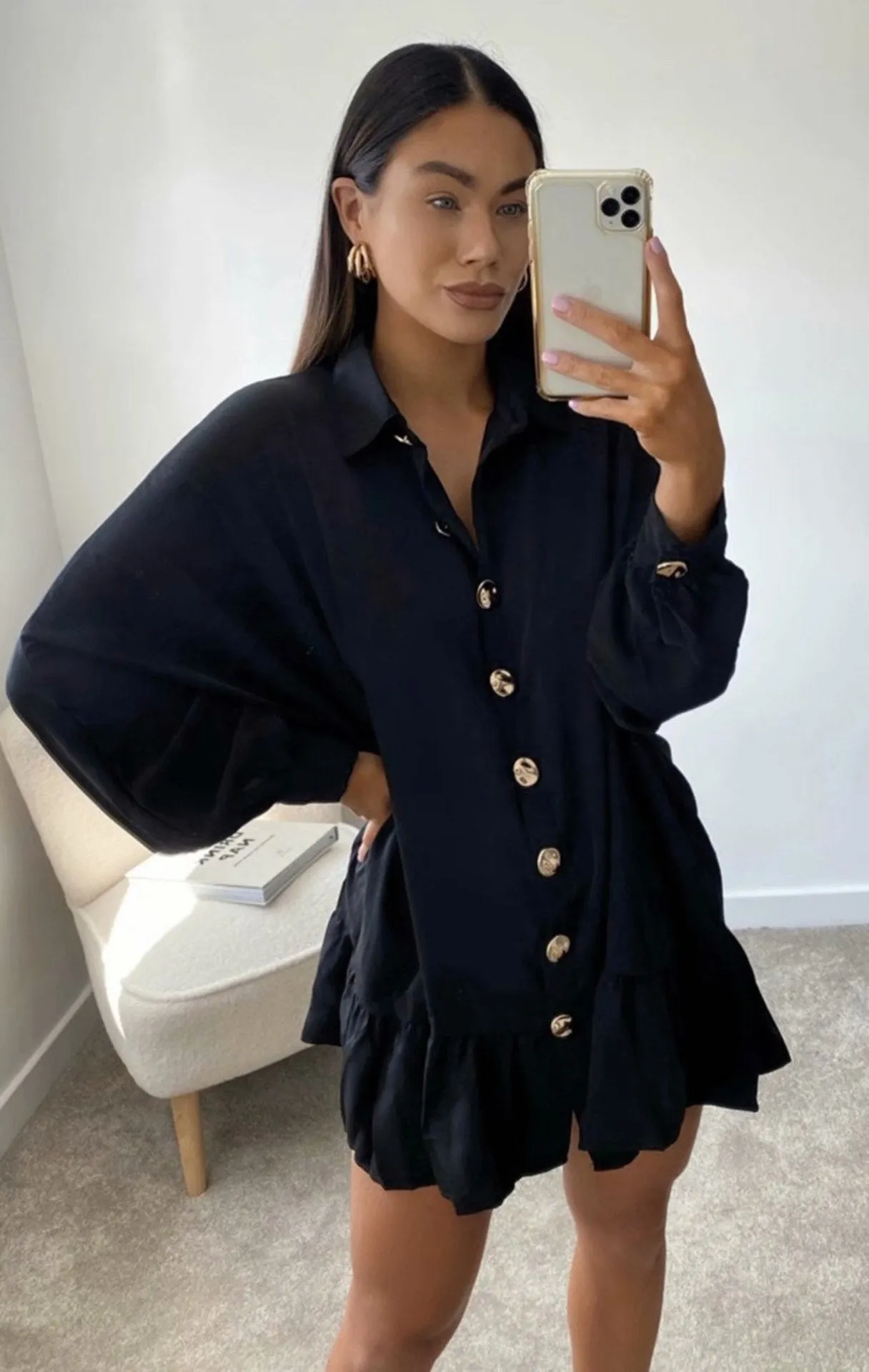Ruffled Single-breasted Pile Collar Bubble Sleeve Mini Dresses