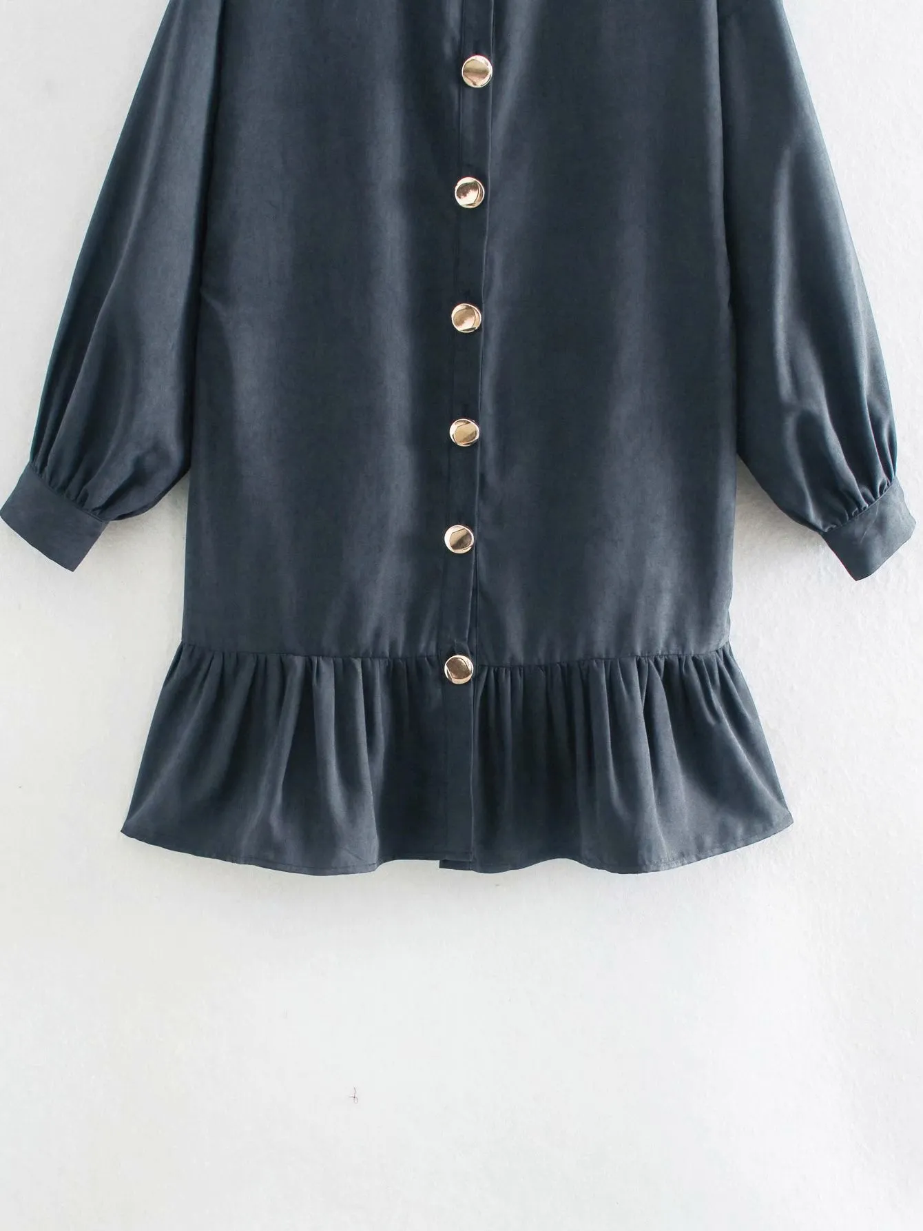 Ruffled Single-breasted Pile Collar Bubble Sleeve Mini Dresses