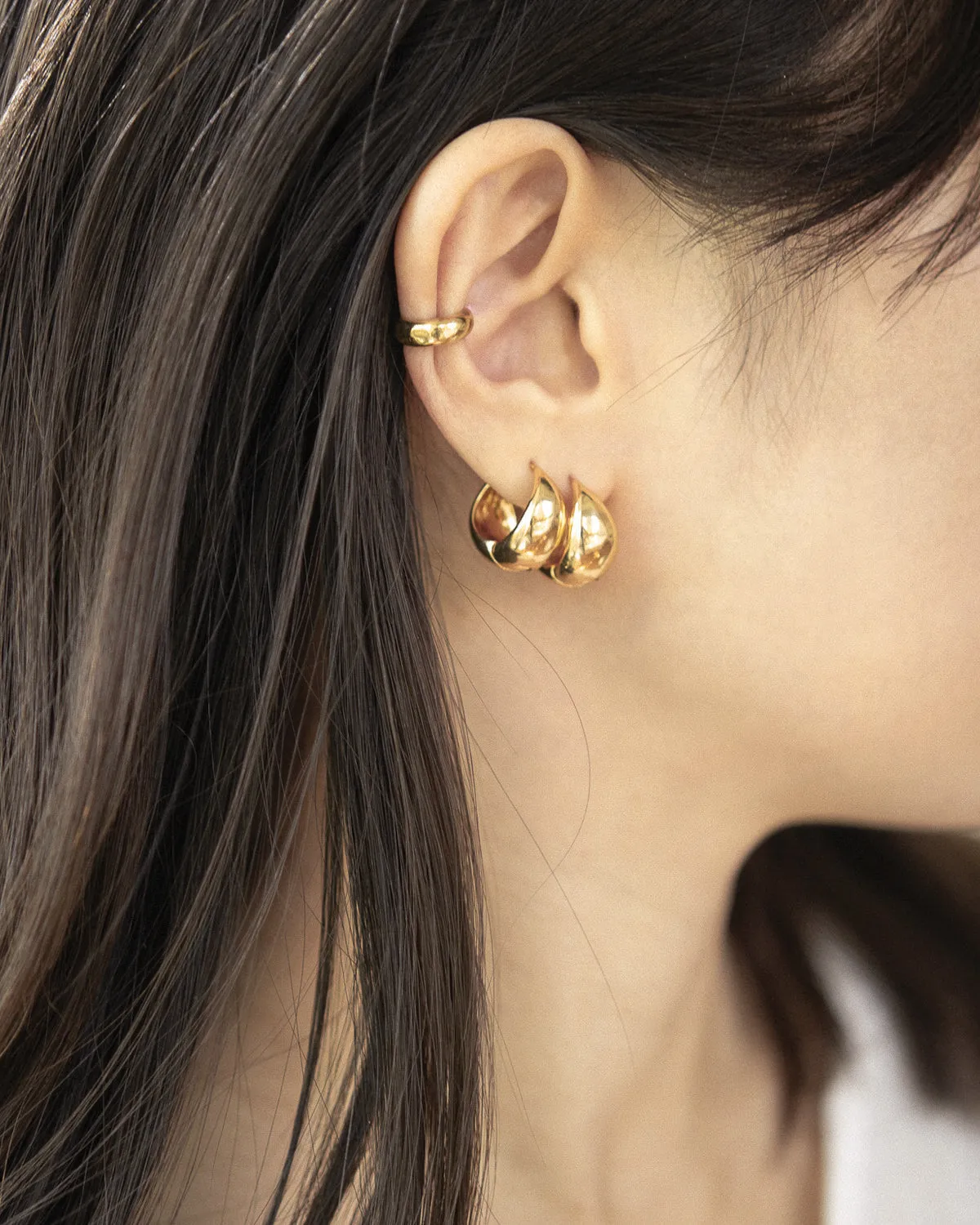 SALVOR Teardrop Hoops in Gold