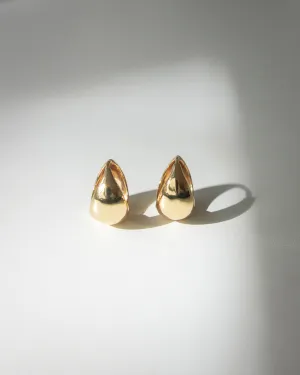 SALVOR Teardrop Hoops in Gold