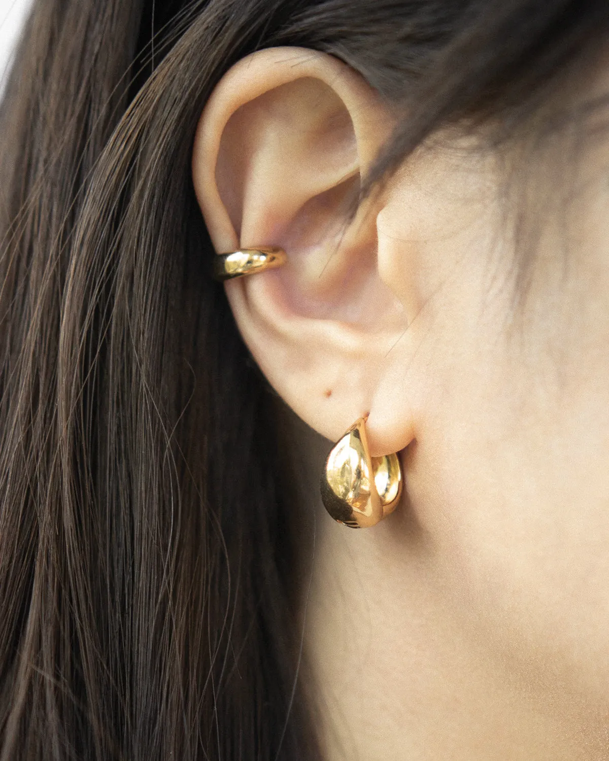 SALVOR Teardrop Hoops in Gold