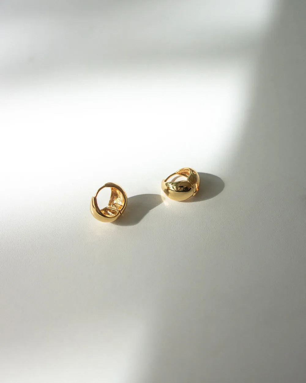 SALVOR Teardrop Hoops in Gold