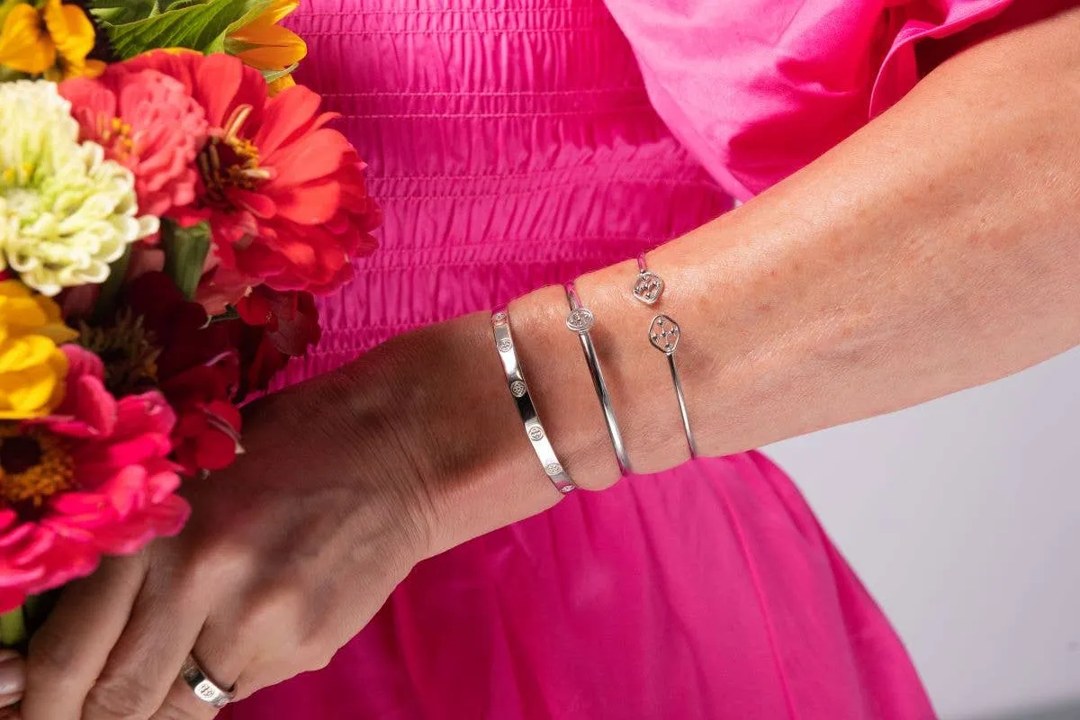 Shield bangle bracelet
