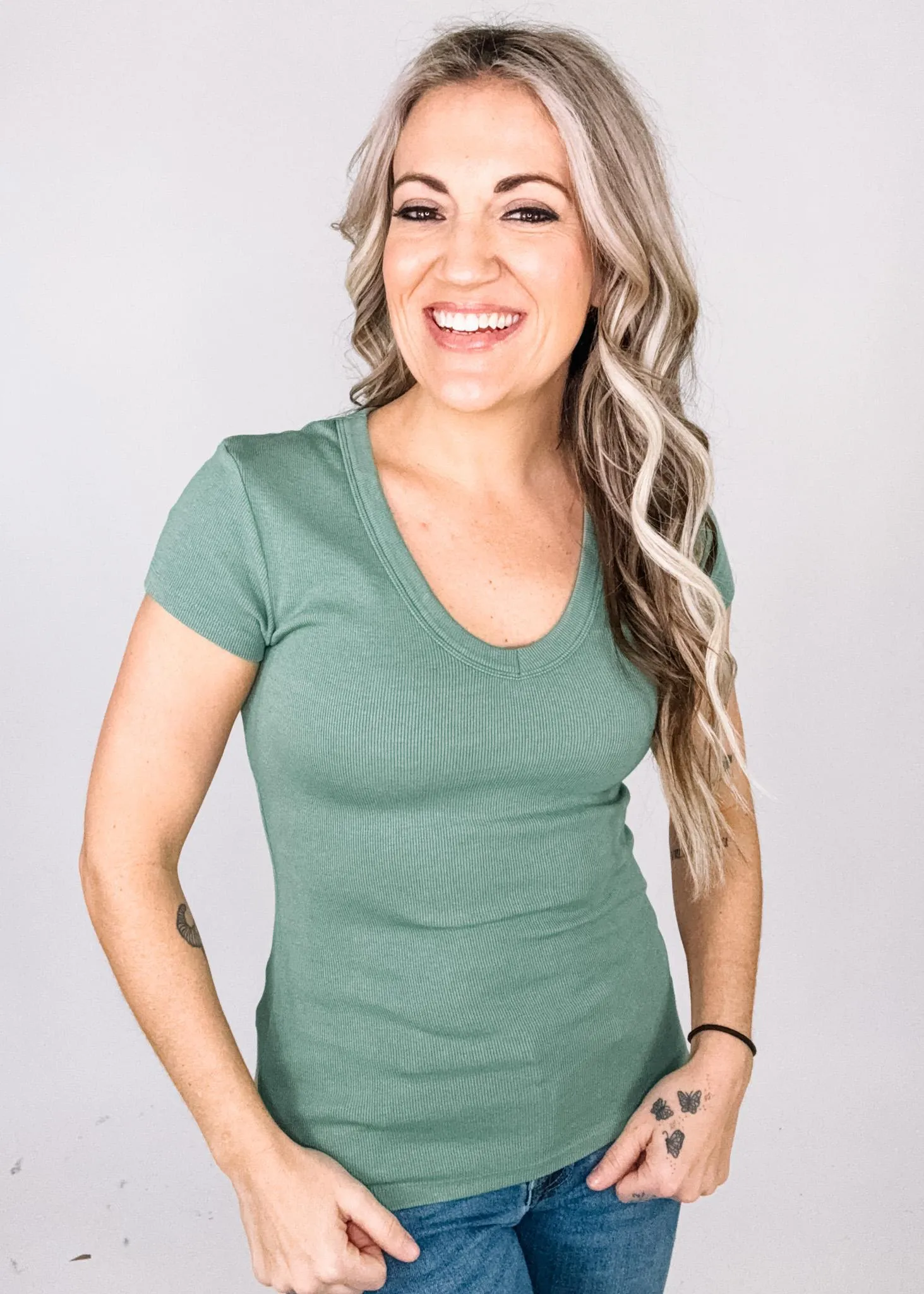 Short Sleeve Baby Rib V-Neck Top