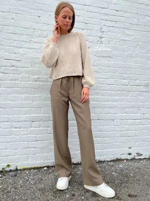 Sloane Mid-Rise Pant in Drapey Poplin - Green