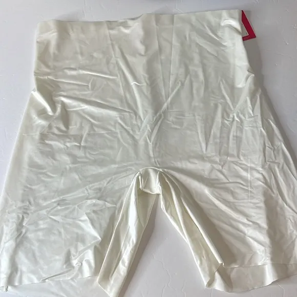 SPANX Shaping Satin Seamless Shorts Linen 3X