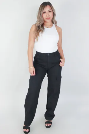 STRAIGHT LEG CARGO POCKET PANTS