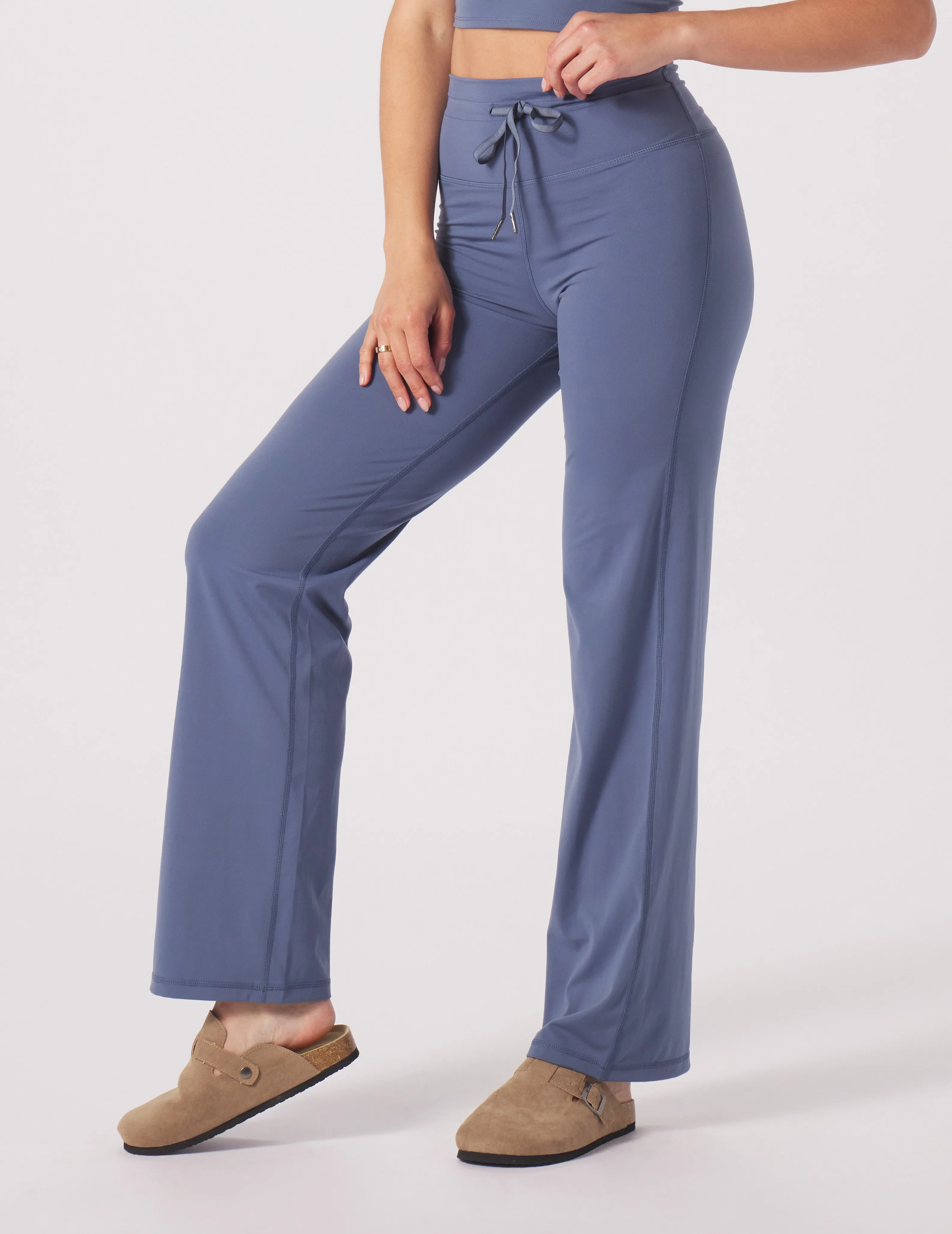 Sultry Straight Leg: Washed Blue