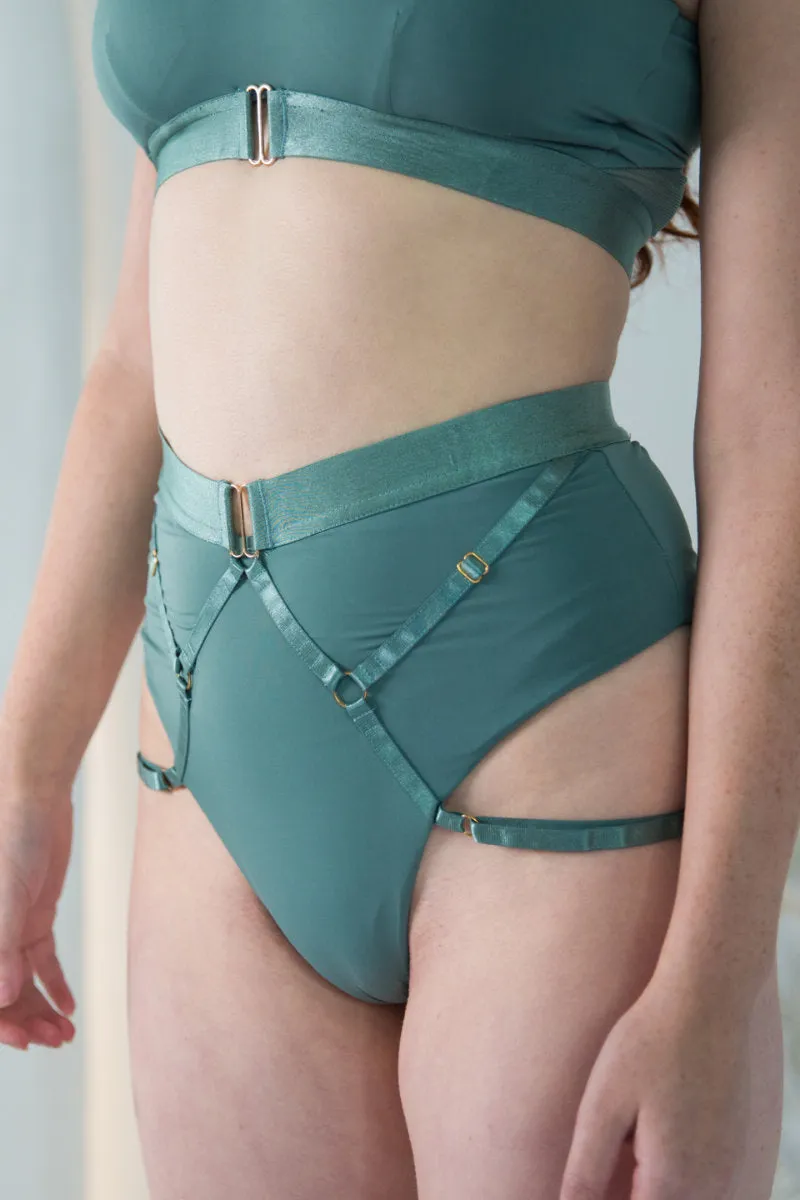 Tatiana Active Perla Shorts - Sage Green