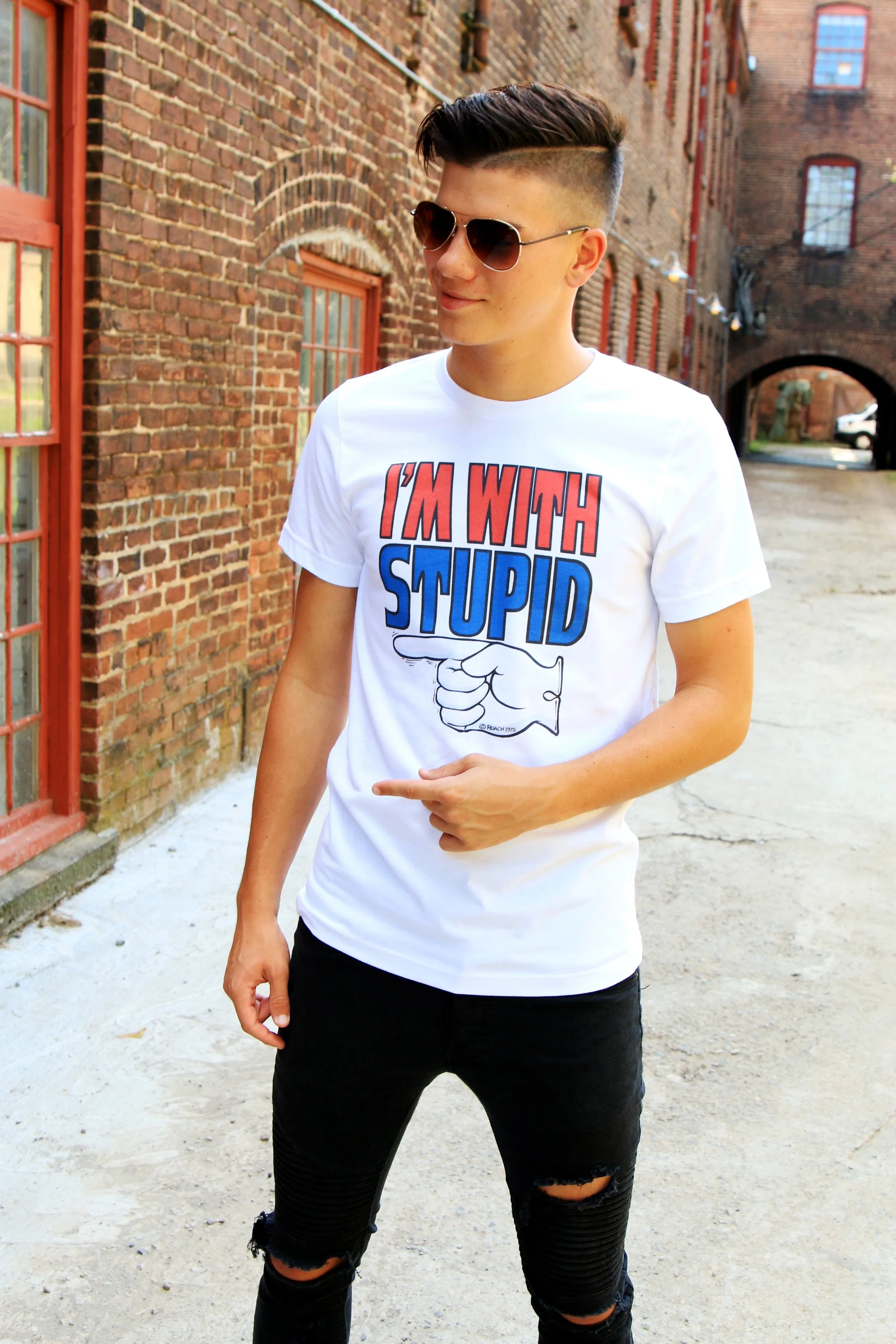 The original "I'm With Stupid" T-shirt | Short Sleeve Tee