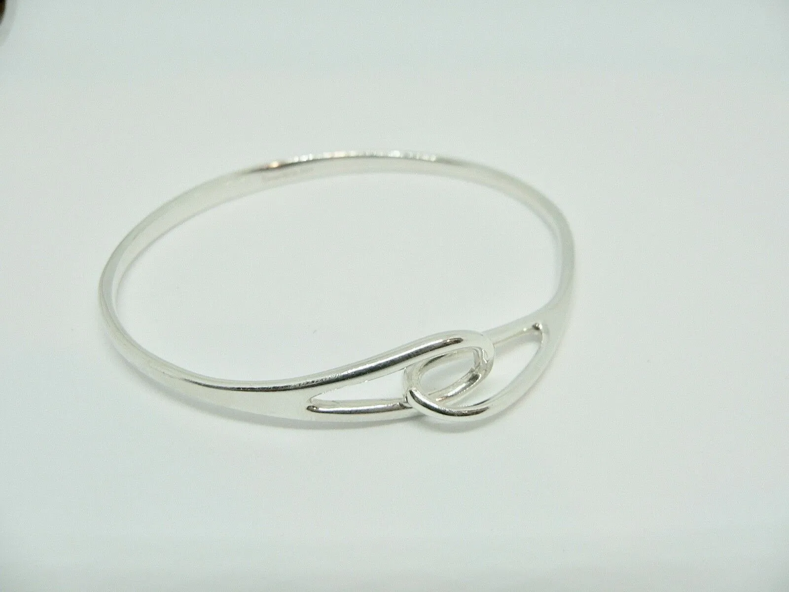 Tiffany & Co Silver Infinity Bangle Interlocking Bracelet Gift Love Rare