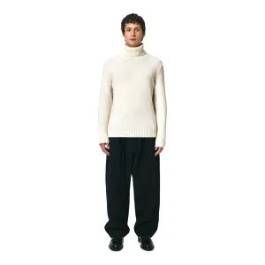 Turtle Neck Sweater, Panna