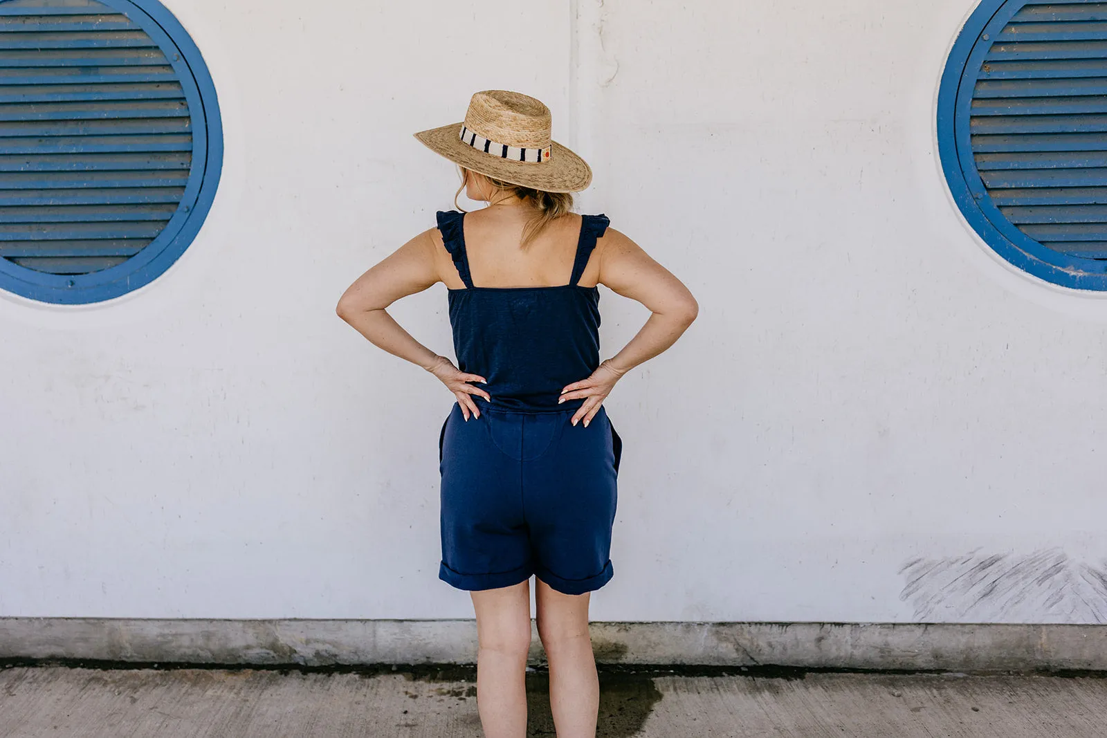 vada winter gym short in navy