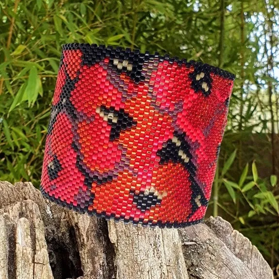 Vertical Peyote Pattern - Bracelet COQUELICOT