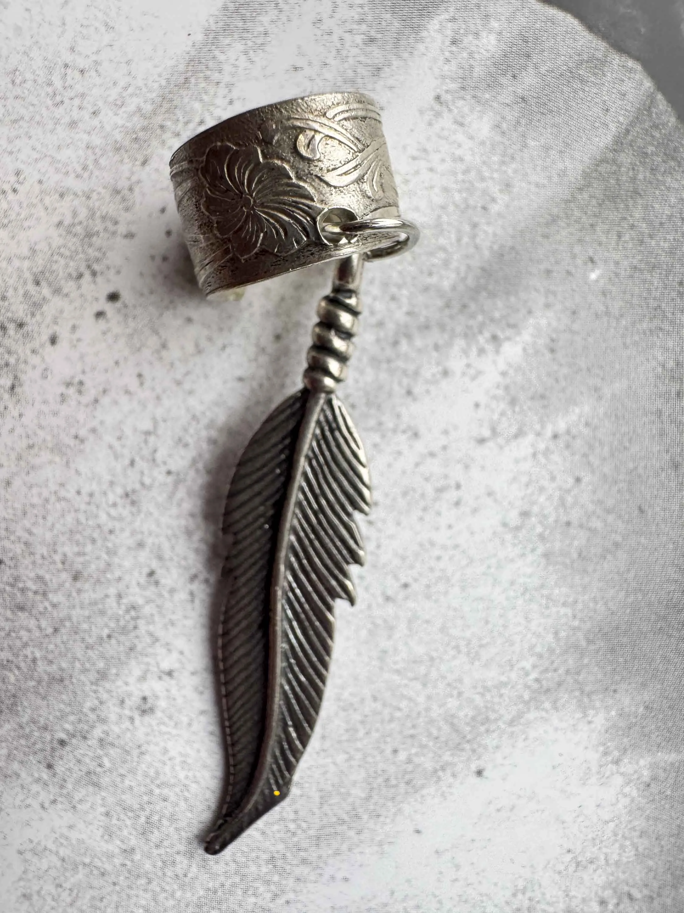 Vintage Silver Feather Ear Cuff – Boho Charm