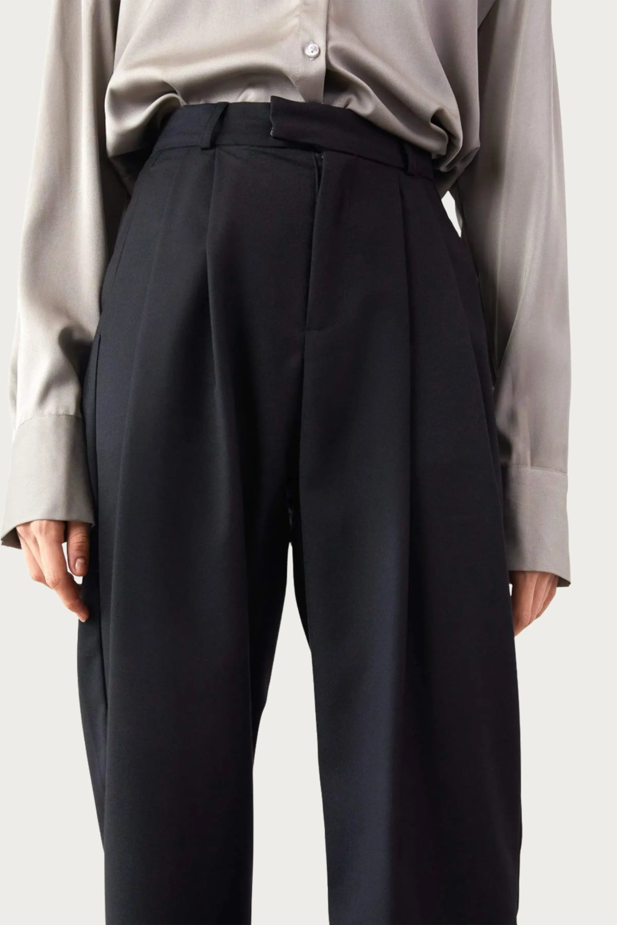 WHITLEY PLEATED TWILL WIDE-LEG PANTS