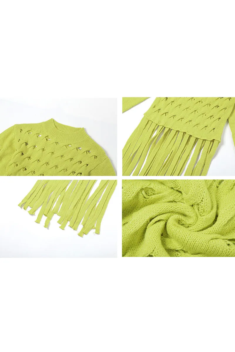 WI0103 Keyholes Fringes Sweater