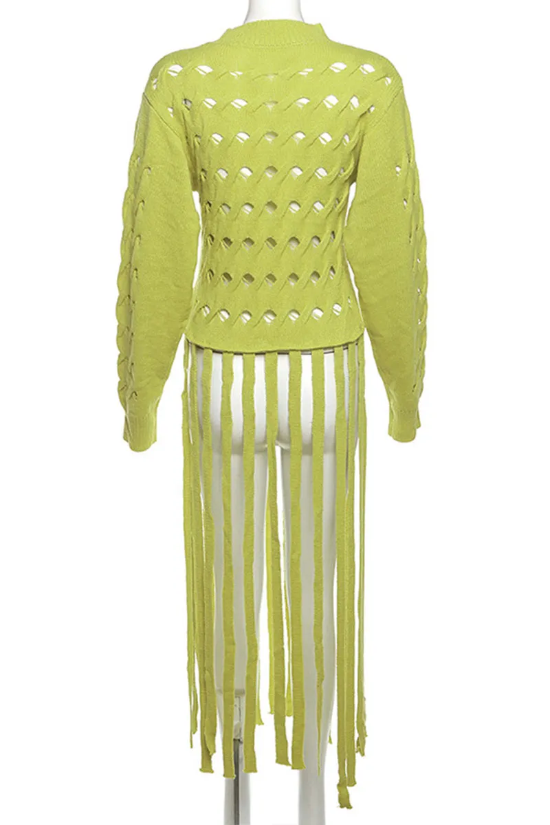 WI0103 Keyholes Fringes Sweater