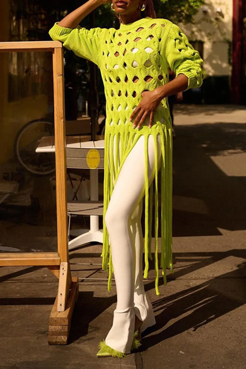 WI0103 Keyholes Fringes Sweater