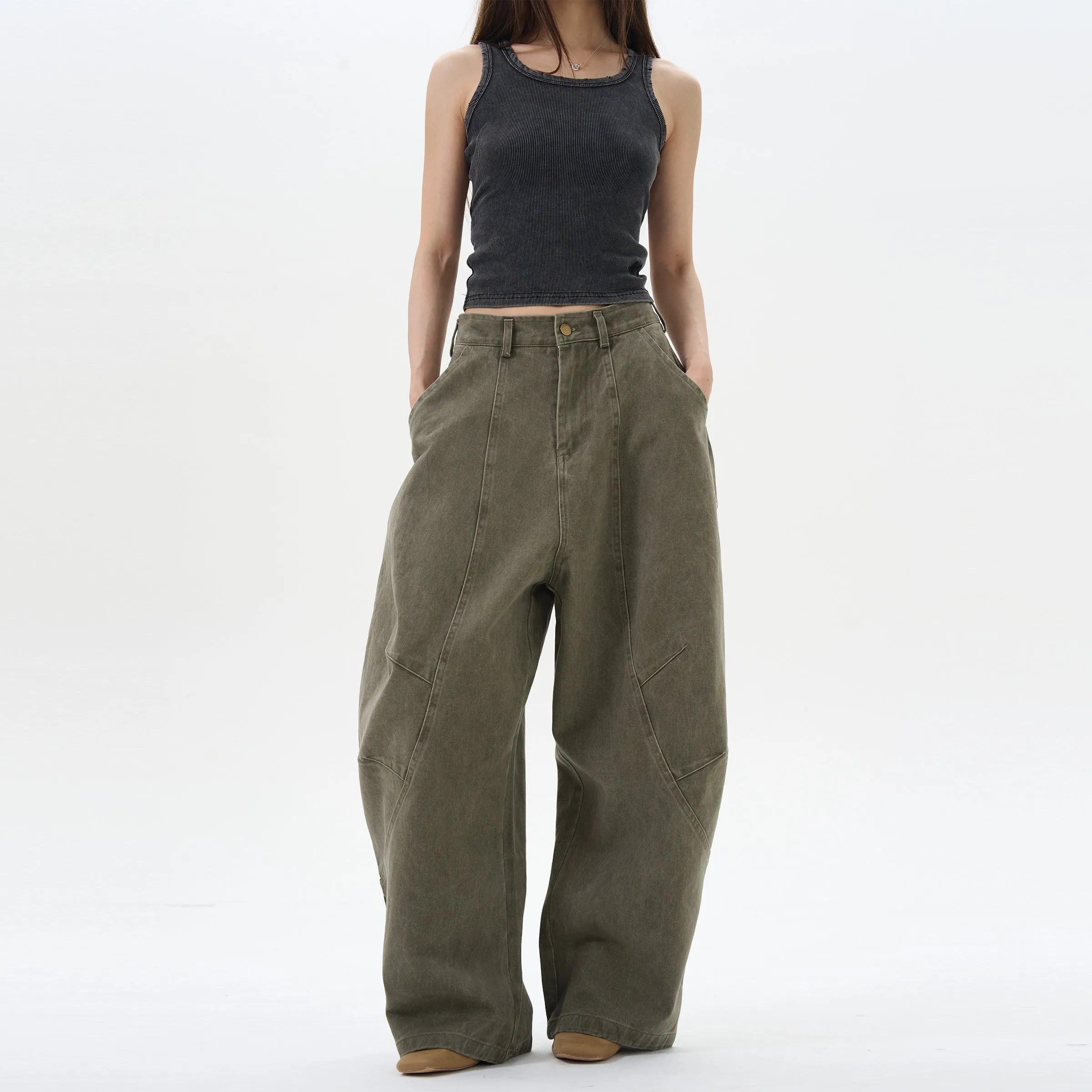 Wide-leg Straight Jeans