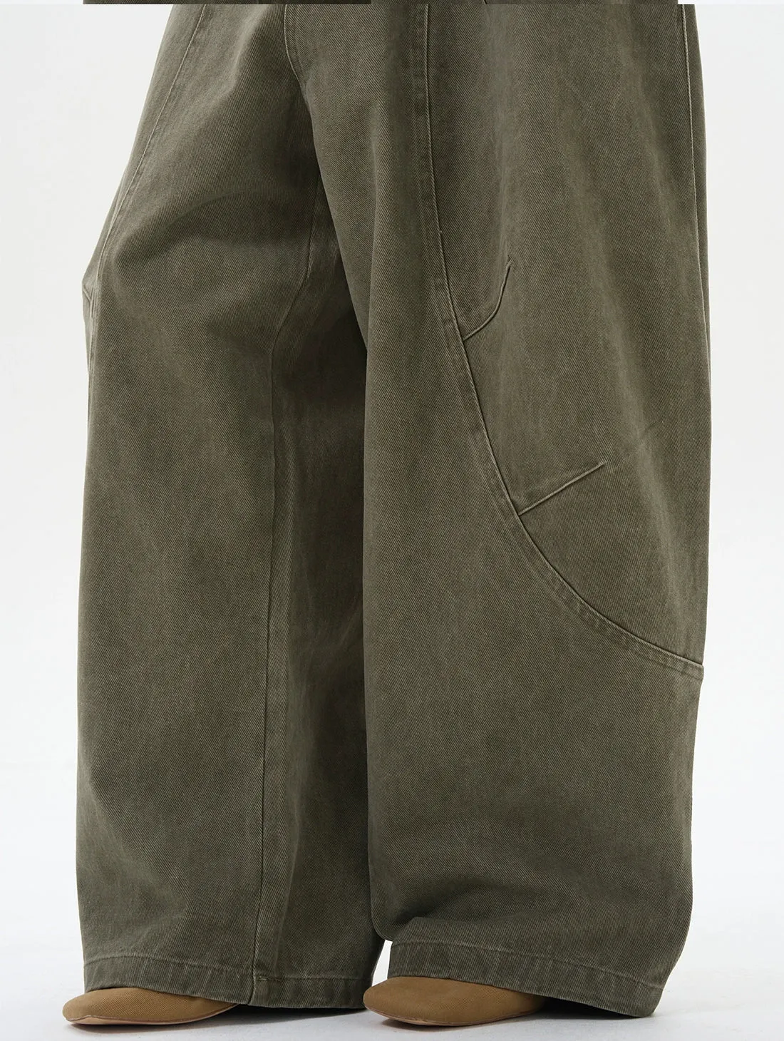 Wide-leg Straight Jeans