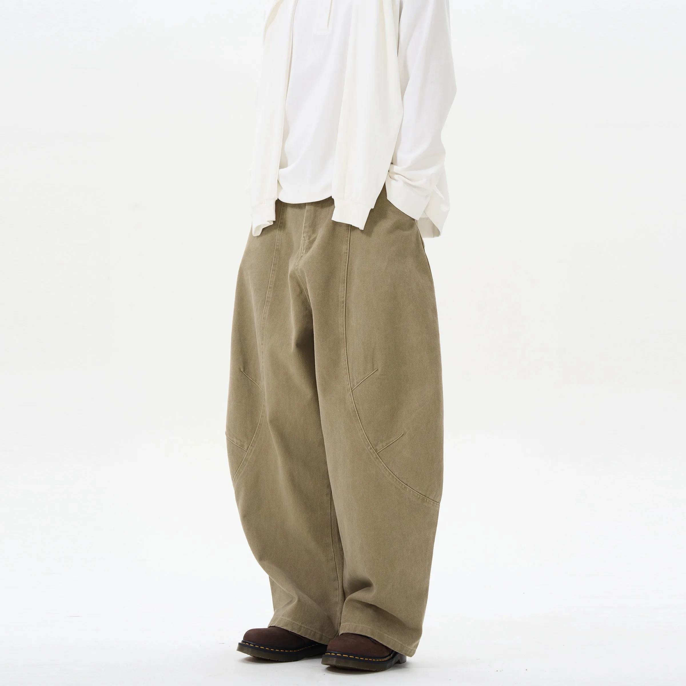 Wide-leg Straight Jeans