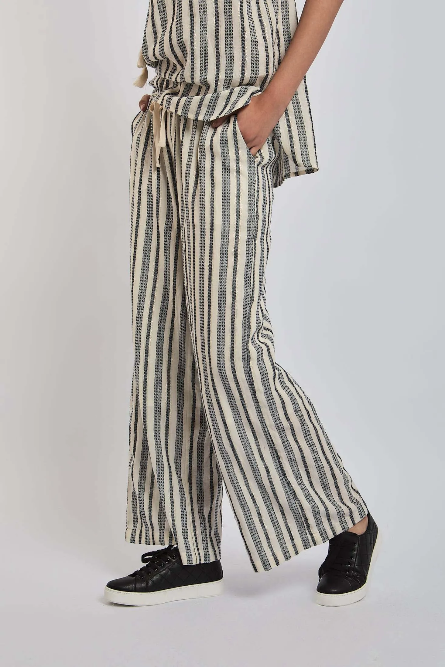 Women Pant Wide Leg  In Stripes Multicolor