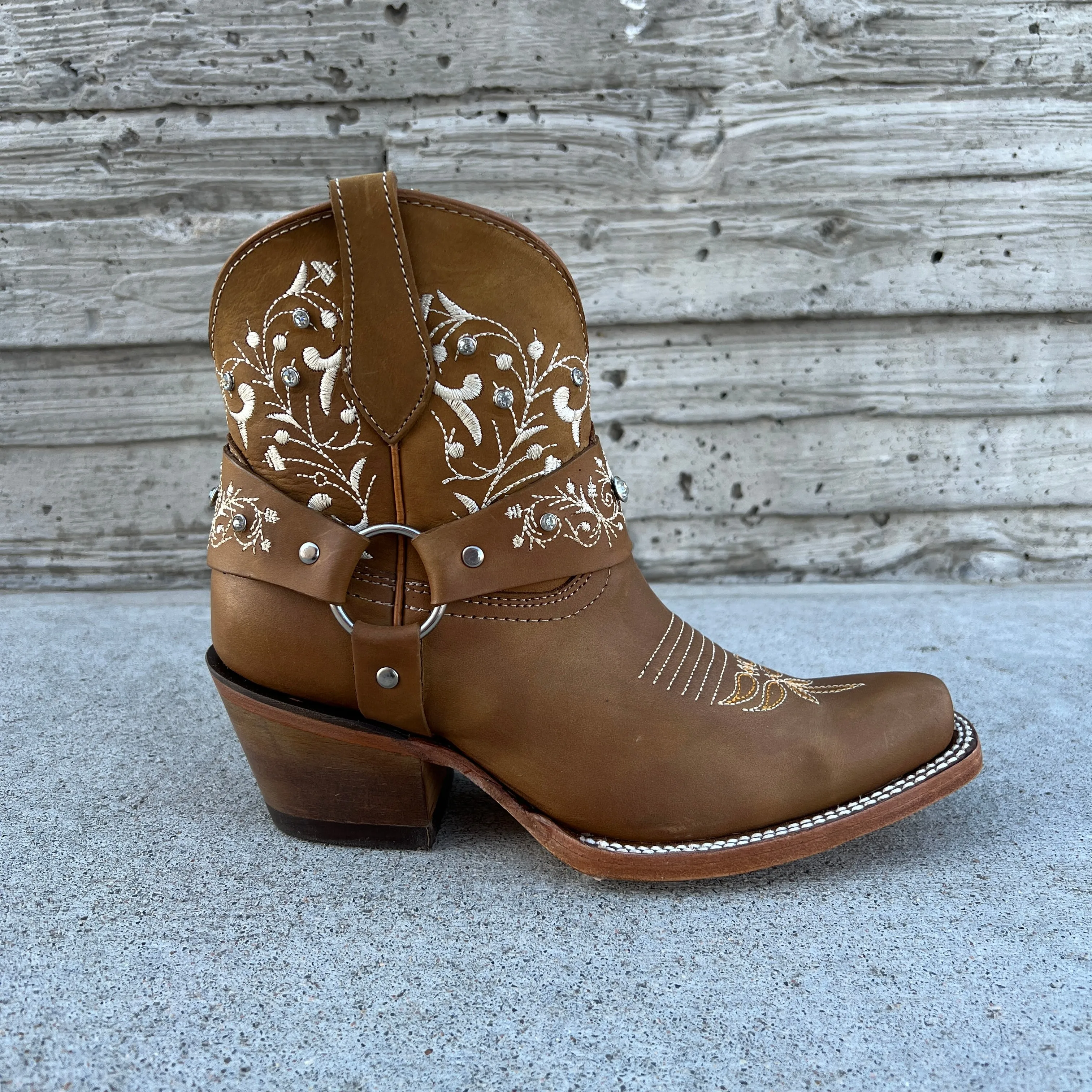 Women's Artillero Embroiderd Ankle Boots European Toe