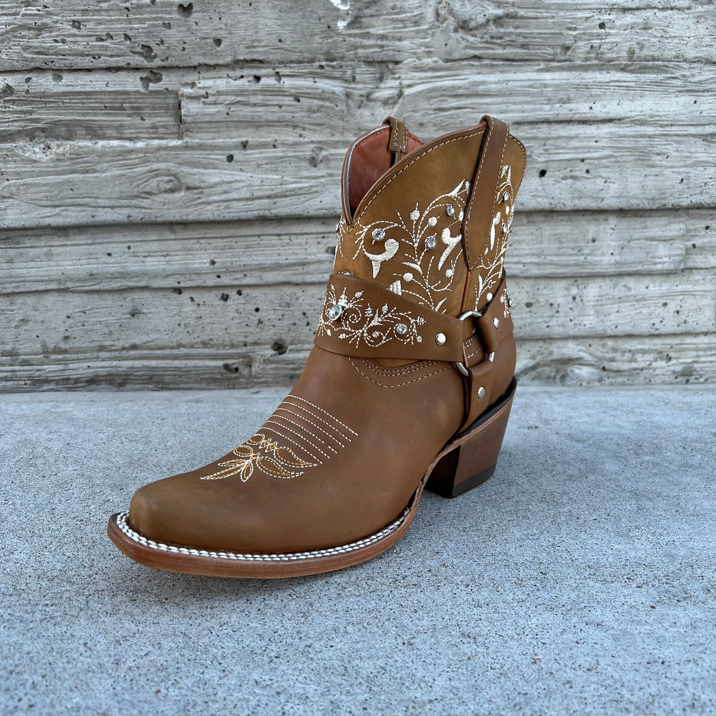 Women's Artillero Embroiderd Ankle Boots European Toe