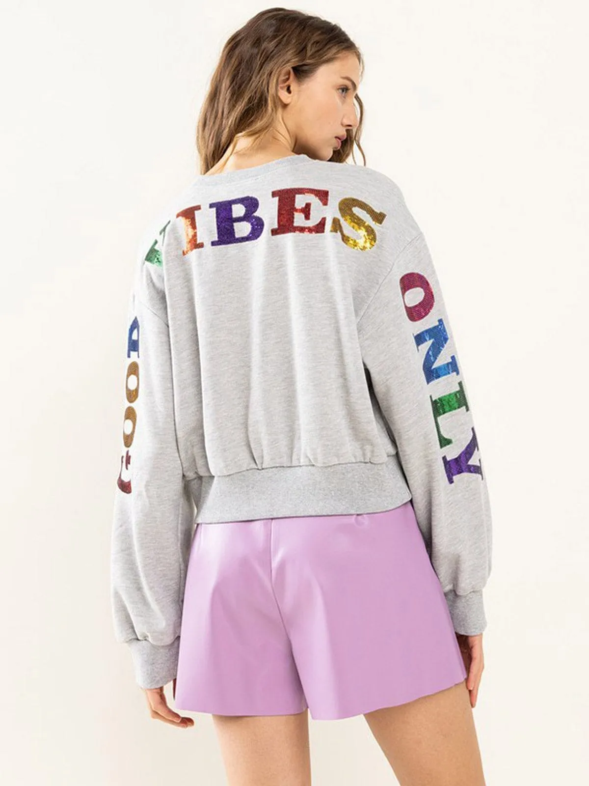 WOMEN'S LONG SLEEVE GRAPHIC PULLOVER SWEATER